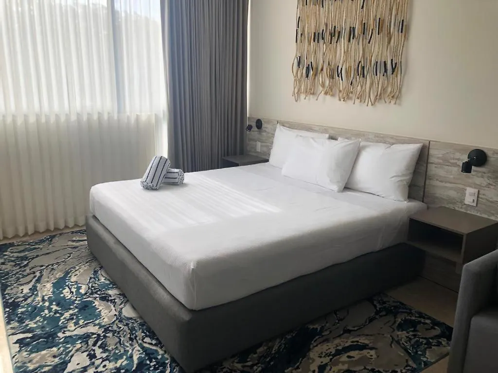 Mya, Elle&Elena Residences Tulum
